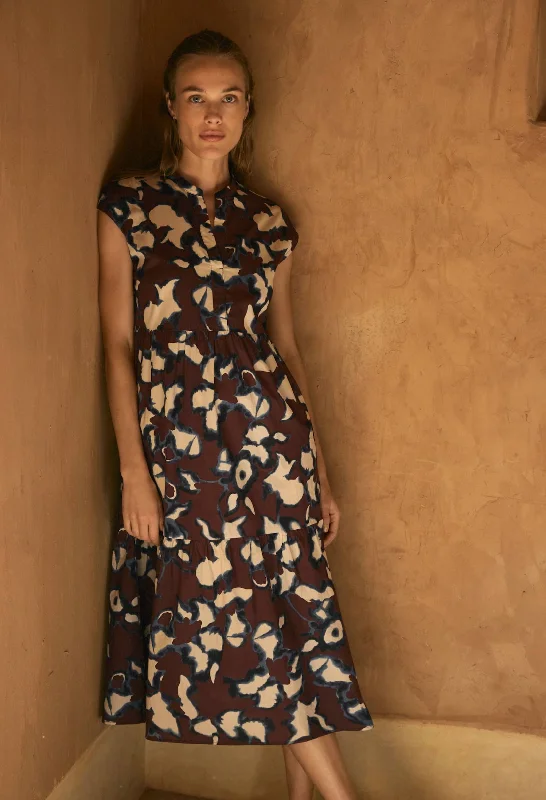 Midi dresses with pleated skirts for a timeless and elegant appeal Werisa Lightweight Midi Dress Midi dresses with pleated skirts for a timeless and elegant appeal Werisa Lightweight Midi Dress