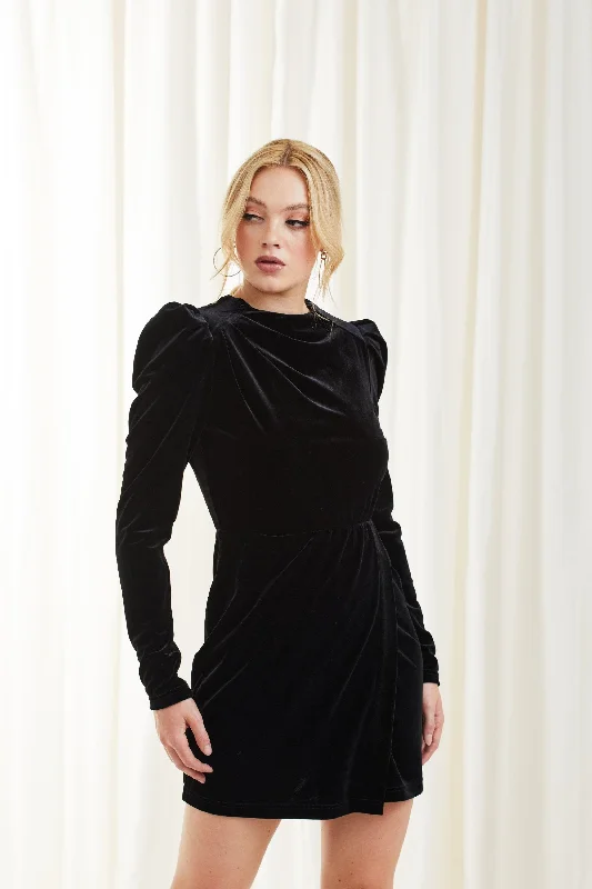 Mini dresses with puff sleeves for a vintage look Black Shoulder Pad Velvet Dress by Double Second Mini dresses with puff sleeves for a vintage look Black Shoulder Pad Velvet Dress by Double Second