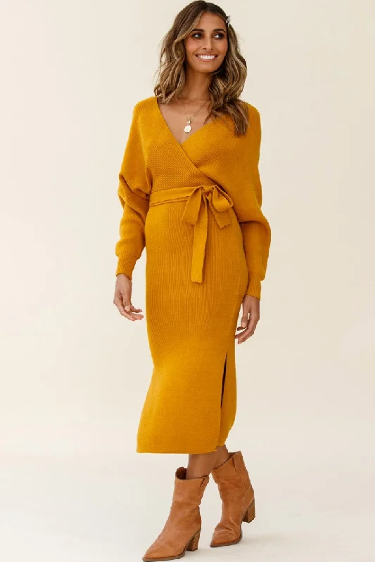 Midi dresses with keyhole backs for a flirty and unexpected detail Cameo Batwing Knit Midi Dress Mustard Midi dresses with keyhole backs for a flirty and unexpected detail Cameo Batwing Knit Midi Dress Mustard