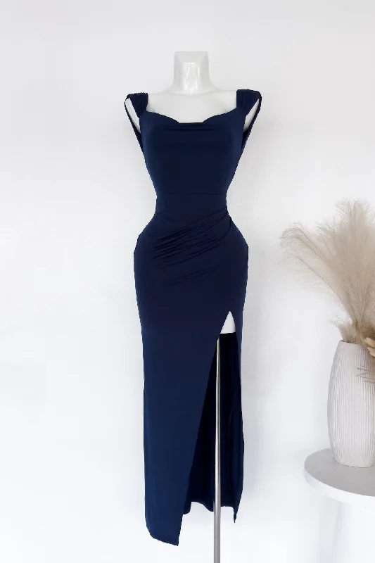 Midi dresses with lace - up fronts for a unique and adjustable style Polly Midi Dress - Navy Midi dresses with lace - up fronts for a unique and adjustable style Polly Midi Dress - Navy