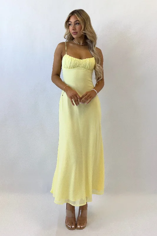 Midi dresses with denim fabric for a casual yet stylish day out Noah Midi Dress - Yellow Midi dresses with denim fabric for a casual yet stylish day out Noah Midi Dress - Yellow