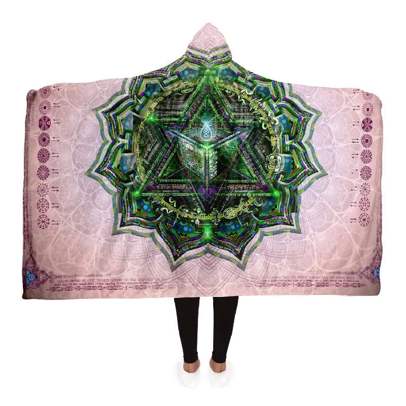 Women's hoodie with a glittery print for a glamorous and sparkly appearanceAnahata | Heart Chakra Hooded Blanket Women's hoodie with a glittery print for a glamorous and sparkly appearanceAnahata | Heart Chakra Hooded Blanket