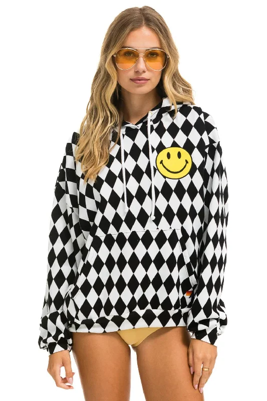 Women's sherpa - lined hoodie for extreme cold weather outdoor activitiesDIAMOND SMILEY 2 EMBRIODERY RELAXED PULLOVER HOODIE - WHITE // BLACK Women's sherpa - lined hoodie for extreme cold weather outdoor activitiesDIAMOND SMILEY 2 EMBRIODERY RELAXED PULLOVER HOODIE - WHITE // BLACK