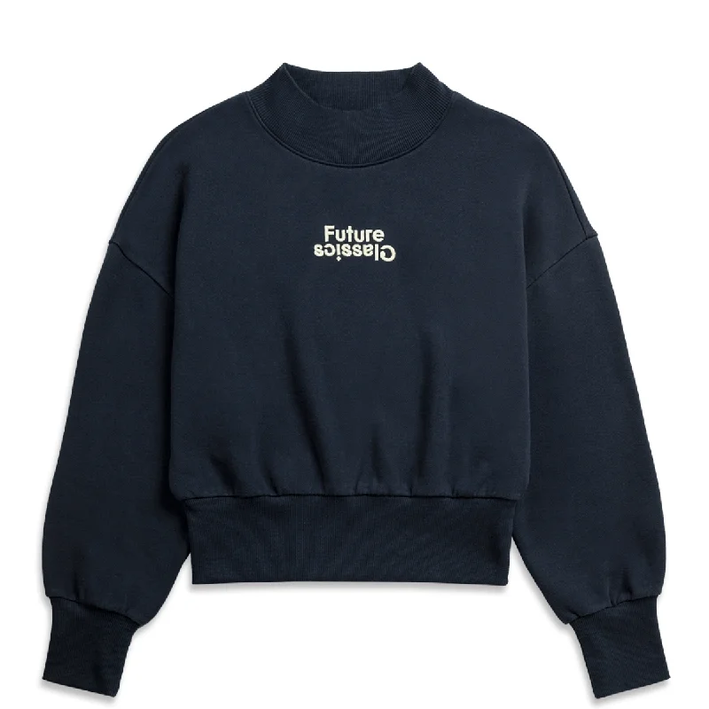 Women's zip - front sweatshirt with contrast stitching for a sporty aestheticFC Cropped Pullover Navy Blazer Women's zip - front sweatshirt with contrast stitching for a sporty aestheticFC Cropped Pullover Navy Blazer