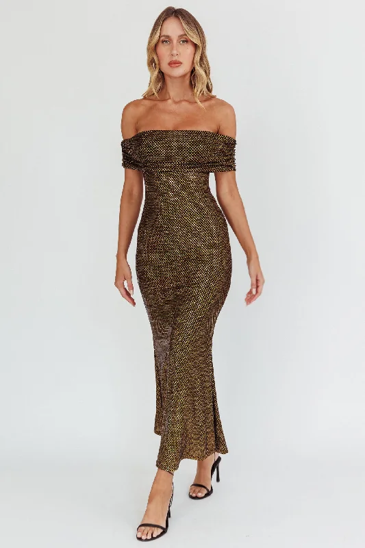 Long - Sleeve Women Dress in Velvet for a Luxurious Winter LookKailey Off-Shoulder Maxi Dress Spangle Black