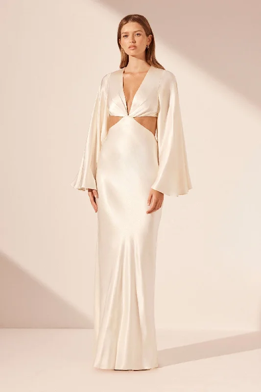 Halter Neck Women Dress to Show Off the Shoulders and NecklineLA LUNE FLARED SLEEVE OPEN BACK MAXI DRESS - CREAM Halter Neck Women Dress to Show Off the Shoulders and NecklineLA LUNE FLARED SLEEVE OPEN BACK MAXI DRESS - CREAM