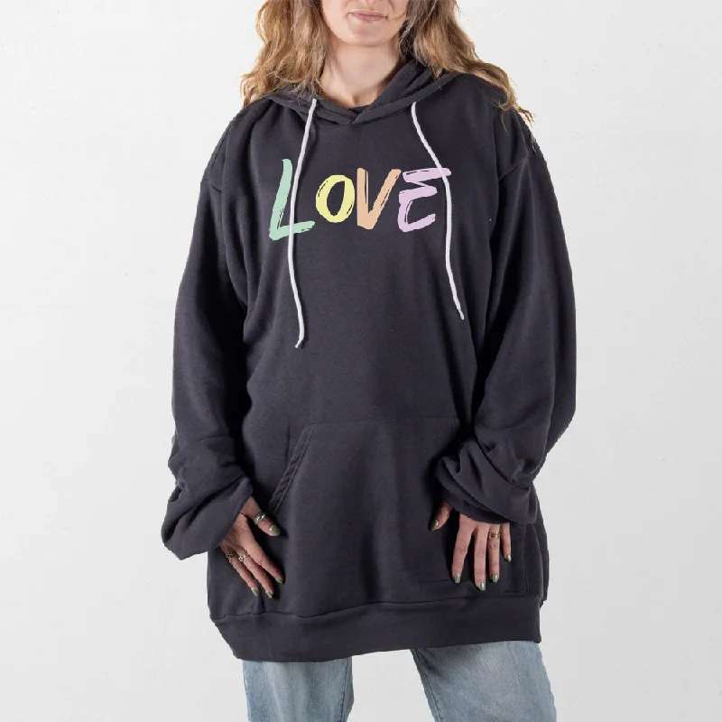 Women's pullover hoodie with a side slit for a modern and relaxed fitLove Giant Hoodie Women's pullover hoodie with a side slit for a modern and relaxed fitLove Giant Hoodie