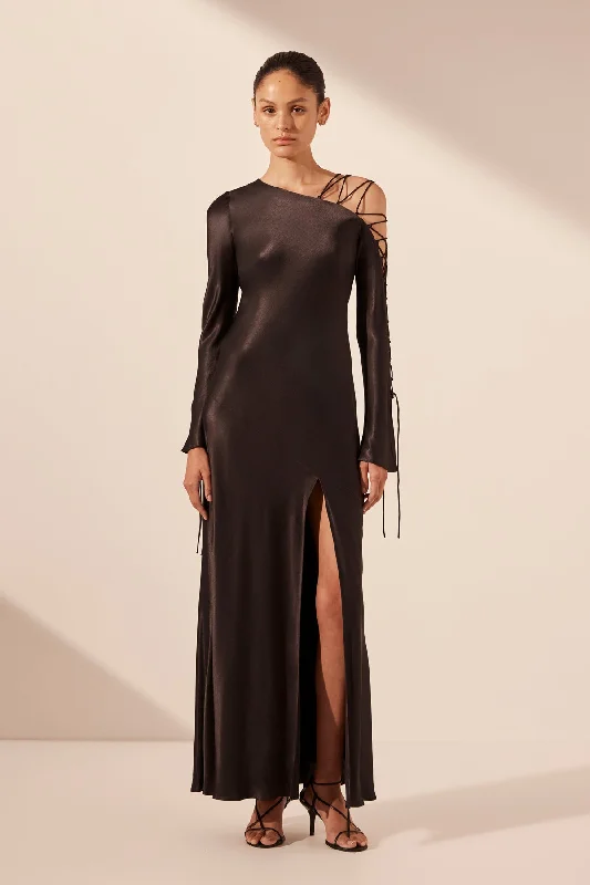 Empire Waist Women Dress to Accentuate the Bust and Conceal the WaistNORA LACE DETAIL MAXI DRESS - BLACK Empire Waist Women Dress to Accentuate the Bust and Conceal the WaistNORA LACE DETAIL MAXI DRESS - BLACK