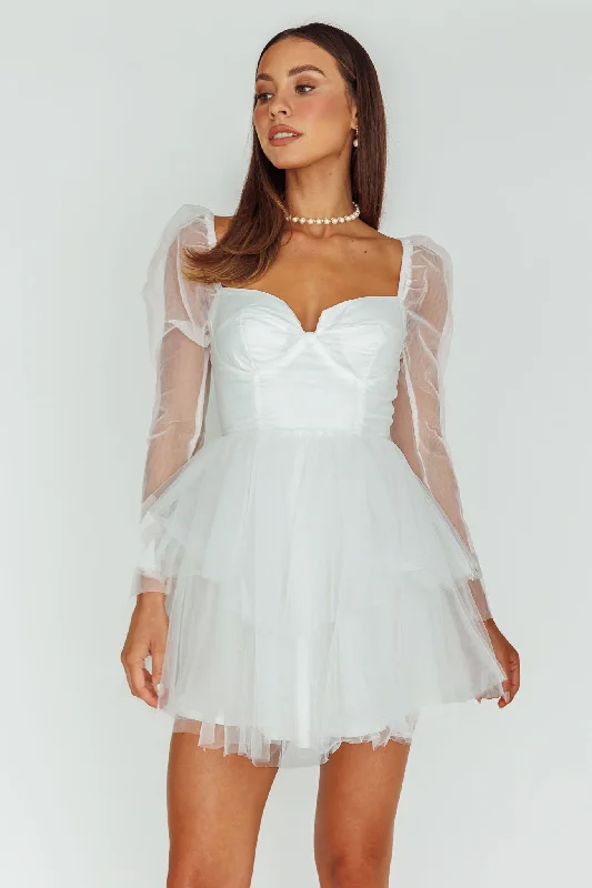 Little Black Women Dress with Sequins for a Glamorous Night OutVeola Long Sleeve Tulle Mini Dress White