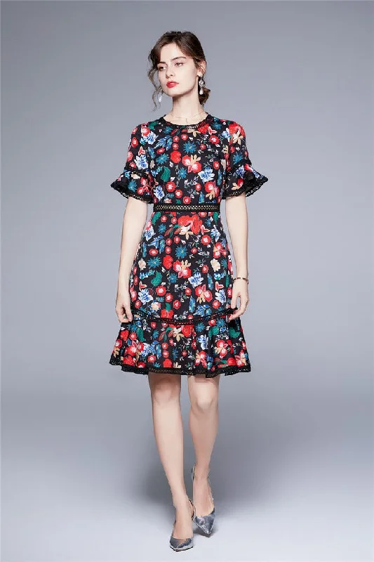 Mini Women Dress with a Short Hem for a Young and Trendy Style Mini Women Dress with a Short Hem for a Young and Trendy Style Black & Red & Blue floral print Day A-line Crewneck Juliet Short Sleeve Above Knee Dress Mini Women Dress with a Short Hem for a Young and Trendy Style Mini Women Dress with a Short Hem for a Young and Trendy Style Black & Red & Blue floral print Day A-line Crewneck Juliet Short Sleeve Above Knee Dress