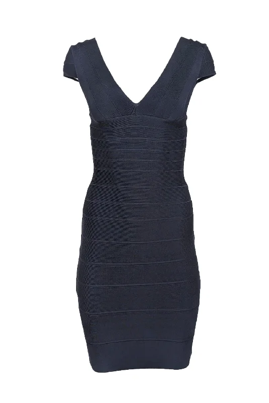 Mermaid - Style Women Dress with a Fitted Silhouette for Special Occasions Mermaid - Style Women Dress with a Fitted Silhouette for Special Occasions Herve Leger - Navy Bandage Cap Sleeve Bodycon Dress Sz XS Mermaid - Style Women Dress with a Fitted Silhouette for Special Occasions Mermaid - Style Women Dress with a Fitted Silhouette for Special Occasions Herve Leger - Navy Bandage Cap Sleeve Bodycon Dress Sz XS