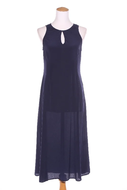 Ball Gown Women Dress with a Full Skirt for a Princess - like Look Ball Gown Women Dress with a Full Skirt for a Princess - like Look LIAM (NZ) Navy silk midi dress! 8