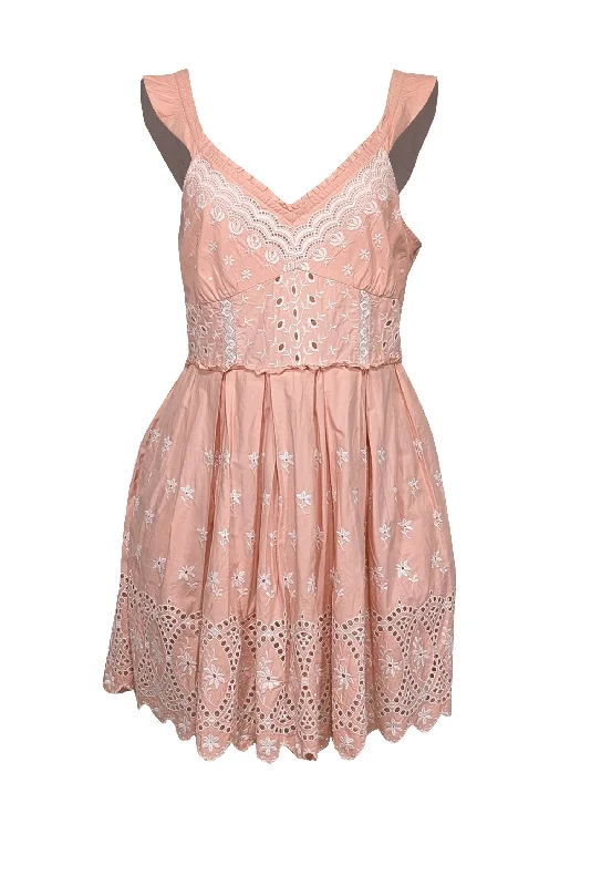 Mermaid - Style Women Dress with a Fitted Silhouette for Special Occasions Mermaid - Style Women Dress with a Fitted Silhouette for Special Occasions LoveShackFancy - Light Pink Floral Embroidered Mini Dress Sz 8 Mermaid - Style Women Dress with a Fitted Silhouette for Special Occasions Mermaid - Style Women Dress with a Fitted Silhouette for Special Occasions LoveShackFancy - Light Pink Floral Embroidered Mini Dress Sz 8