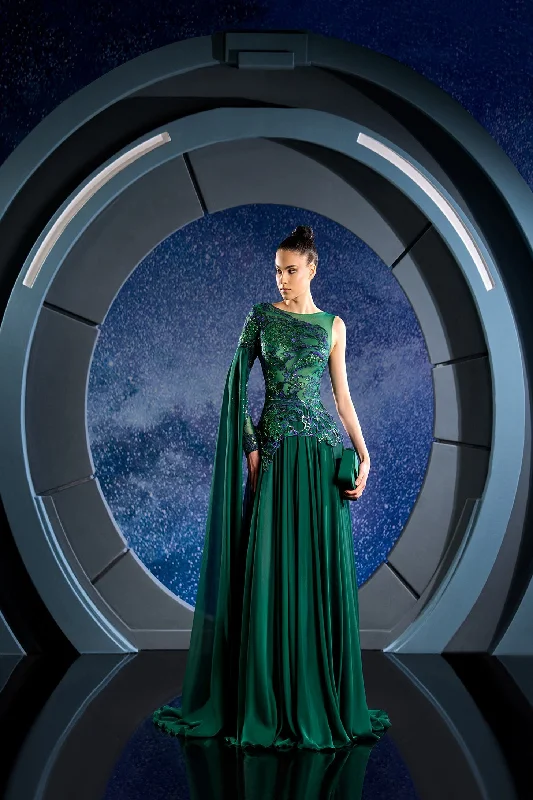 Pleated Women Dress with a Timeless and Elegant Texture Pleated Women Dress with a Timeless and Elegant Texture Reverie Couture FW127 Pleated Women Dress with a Timeless and Elegant Texture Pleated Women Dress with a Timeless and Elegant Texture Reverie Couture FW127