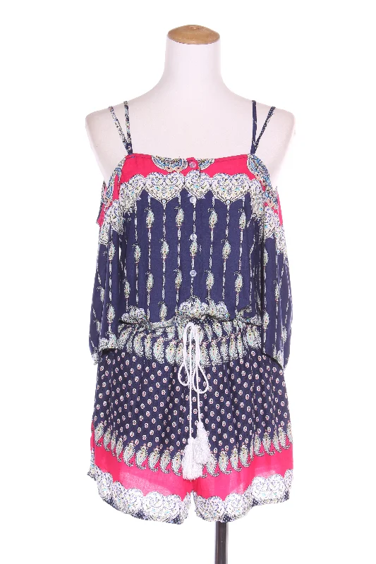 Mini Women Dress with a Short Hem for a Young and Trendy Style Mini Women Dress with a Short Hem for a Young and Trendy Style RUMOR (BN) Paisley print playsuit! 8 Mini Women Dress with a Short Hem for a Young and Trendy Style Mini Women Dress with a Short Hem for a Young and Trendy Style RUMOR (BN) Paisley print playsuit! 8