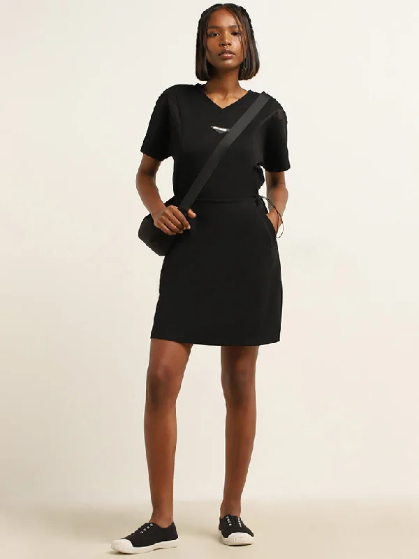 Wrap - Style Women Dress with Adjustable Fit for All Body Types Wrap - Style Women Dress with Adjustable Fit for All Body Types Studiofit Black Straight Dress Wrap - Style Women Dress with Adjustable Fit for All Body Types Wrap - Style Women Dress with Adjustable Fit for All Body Types Studiofit Black Straight Dress