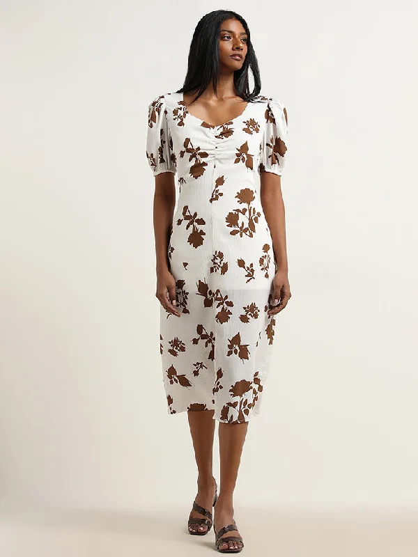 Shift Women Dress with a Simple and Classic Design for Everyday Wear Shift Women Dress with a Simple and Classic Design for Everyday Wear Wardrobe Ivory Floral Printed Straight Dress Shift Women Dress with a Simple and Classic Design for Everyday Wear Shift Women Dress with a Simple and Classic Design for Everyday Wear Wardrobe Ivory Floral Printed Straight Dress