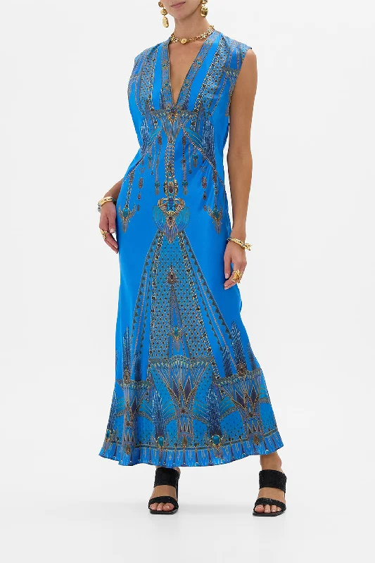 Sequined maxi dresses for formal evening galasEXTENDED SHOULDER DRESS WITH T BACK ARCHIVAL REVIVAL Sequined maxi dresses for formal evening galasEXTENDED SHOULDER DRESS WITH T BACK ARCHIVAL REVIVAL