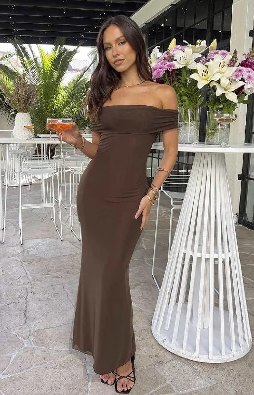 Maxi dresses with thin spaghetti straps for a delicate and feminine feelAmabella Brown Maxi Dress Maxi dresses with thin spaghetti straps for a delicate and feminine feelAmabella Brown Maxi Dress