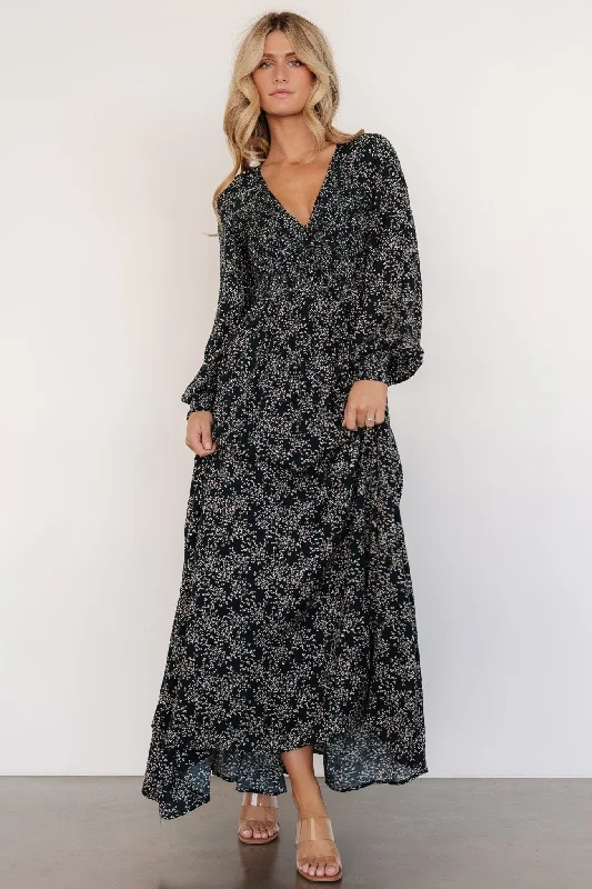 Maxi dresses with a ruched bodice for a more form - fitting and feminine shapeAnya Maxi Dress | Hunter Green Print Maxi dresses with a ruched bodice for a more form - fitting and feminine shapeAnya Maxi Dress | Hunter Green Print