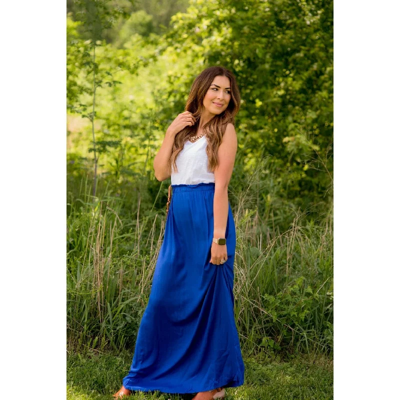 Maxi dresses with a pleated skirt for a timeless and elegant appearanceCinch Waisted Colored Bottom Tank Maxi Maxi dresses with a pleated skirt for a timeless and elegant appearanceCinch Waisted Colored Bottom Tank Maxi