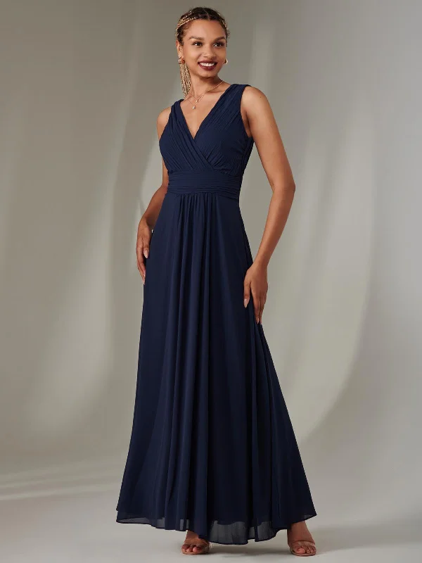 Metallic maxi dresses for a glamorous New Year's Eve partyCora Sleeveless Chiffon Maxi Dress, Navy Metallic maxi dresses for a glamorous New Year's Eve partyCora Sleeveless Chiffon Maxi Dress, Navy