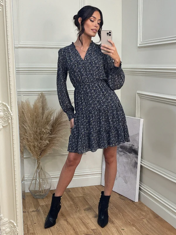 Cotton maxi dresses for a comfortable and everyday - wear optionDitsy Print Chiffon Smock Dress, Navy Multi Cotton maxi dresses for a comfortable and everyday - wear optionDitsy Print Chiffon Smock Dress, Navy Multi