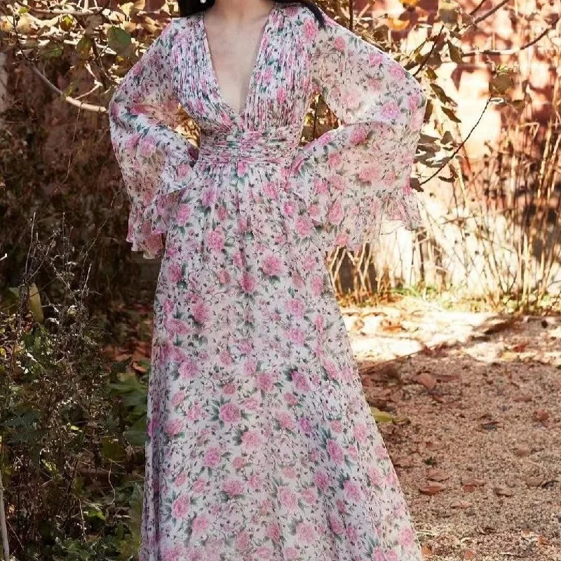 Plaid maxi dresses for fall fashion eventsKittenAlarm - Jana Floral Maxi Dress