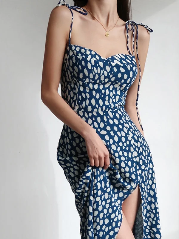 Maxi dresses with a gathered skirt for a voluminous and dramatic effectDalmatian Print Tie Strap Split Maxi Dress Maxi dresses with a gathered skirt for a voluminous and dramatic effectDalmatian Print Tie Strap Split Maxi Dress