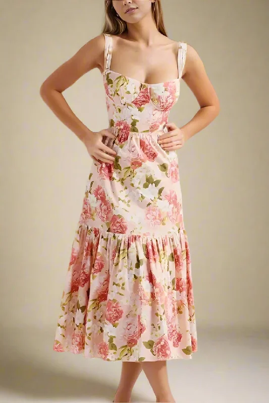 Midi dresses with embroidered accents for a unique and detailed designImogen Bodycon Day Midi Dress - Peach Midi dresses with embroidered accents for a unique and detailed designImogen Bodycon Day Midi Dress - Peach