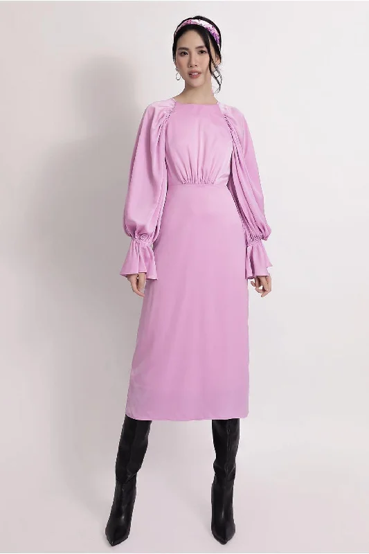 Midi dresses with pleated bodices for a classic and tailored lookSierra Poet Sleeves Dress Midi dresses with pleated bodices for a classic and tailored lookSierra Poet Sleeves Dress