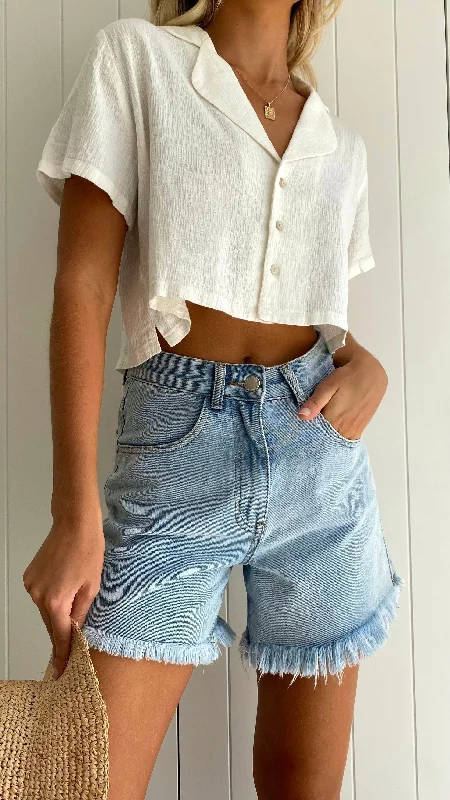 Plus - size women jeans for a comfortable and stylish fitHarlow Shorts - Denim