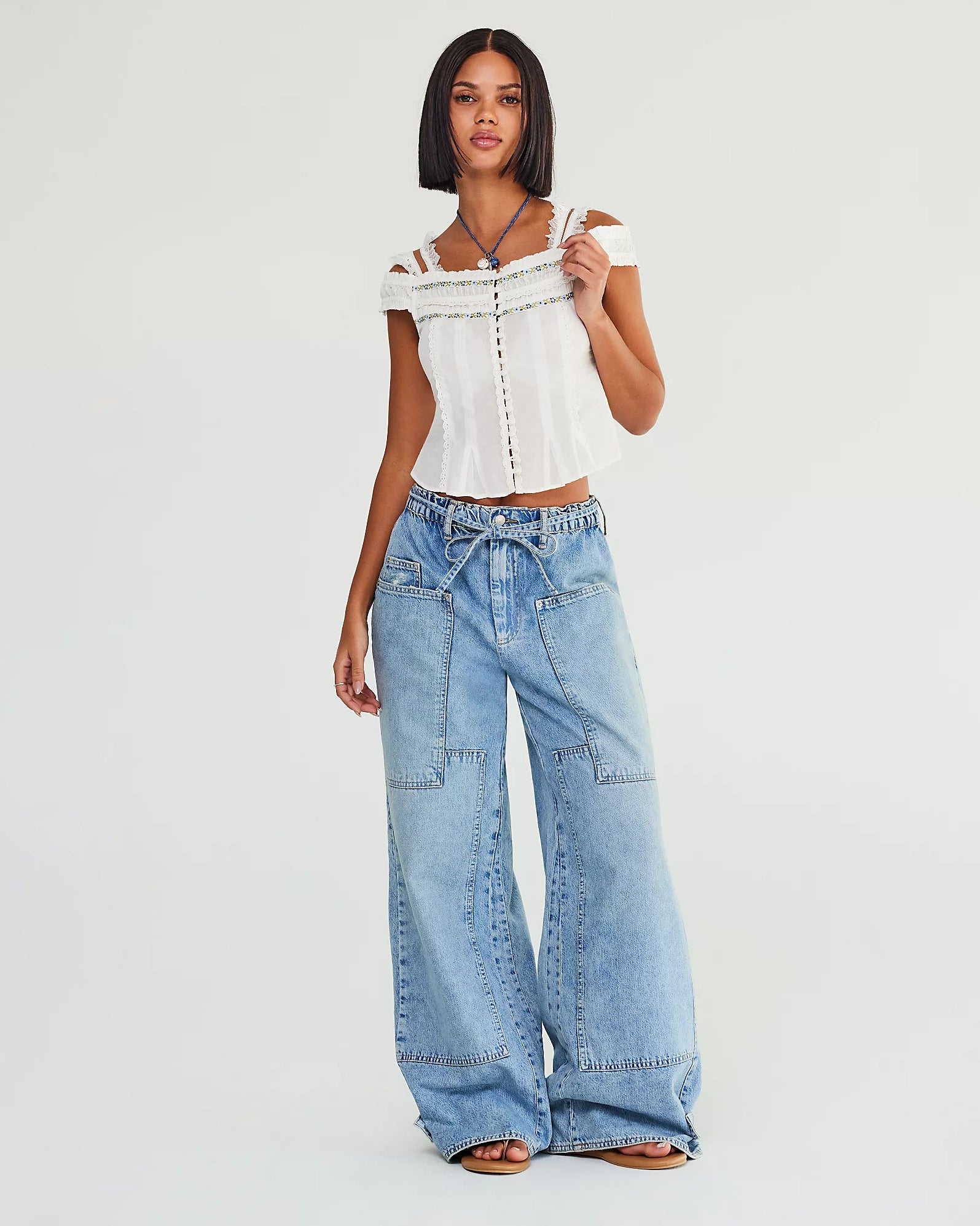 Women's paisley bohemian pants Embroidered women jeans with intricate patterns CRVY Outlaw Wide Leg Jeans in Drizzle Women's paisley bohemian pants Embroidered women jeans with intricate patterns CRVY Outlaw Wide Leg Jeans in Drizzle