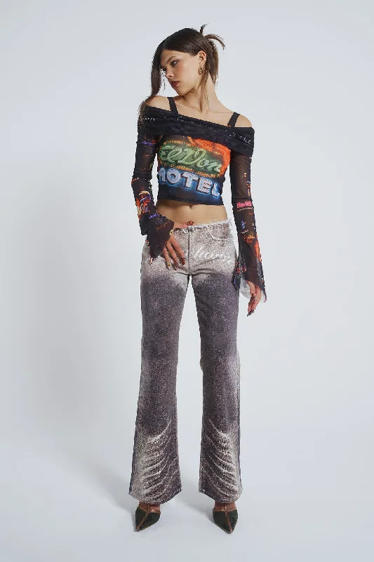 Women's matching top and pants set Mom jeans for a nostalgic and casual look Ride a Cowboy Low Waist Flared Jeans Women's matching top and pants set Mom jeans for a nostalgic and casual look Ride a Cowboy Low Waist Flared Jeans
