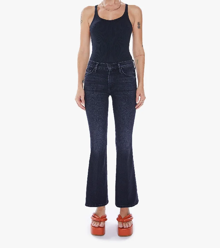 Women's pants for theme park visits Mom jeans for a nostalgic and casual look The Weekender