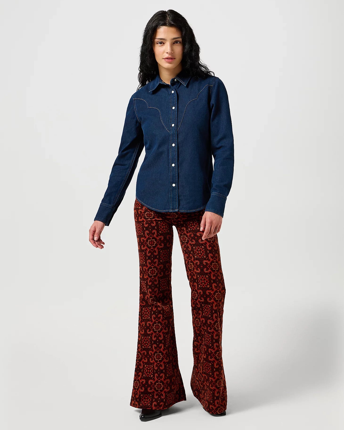 Women's hand - made artisanal pants Acid - wash women jeans with a retro finish Wanderer Jeans in Large Bandana Women's hand - made artisanal pants Acid - wash women jeans with a retro finish Wanderer Jeans in Large Bandana