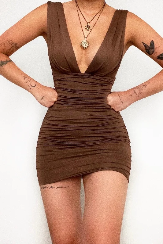 Mini dresses with cut - out details for a trendy lookDating Profile Mini Dress - Brown Mini dresses with cut - out details for a trendy lookDating Profile Mini Dress - Brown