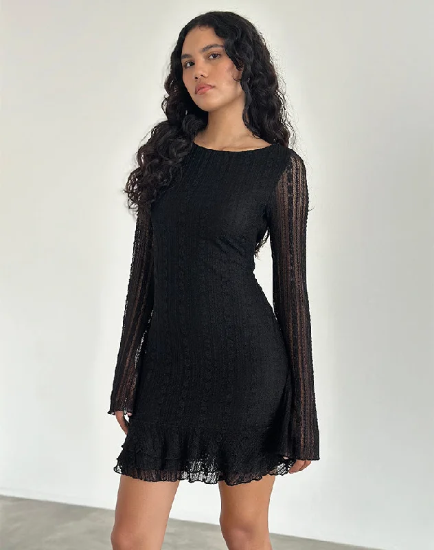 Mini dresses with mesh panels for a sexy and trendy lookJanawa Backless Mini Dress in Lace Black Mini dresses with mesh panels for a sexy and trendy lookJanawa Backless Mini Dress in Lace Black