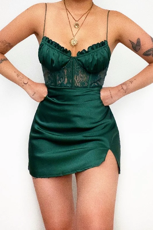 Mini dresses with geometric prints for a modern aestheticOlivia Mini Dress - Green