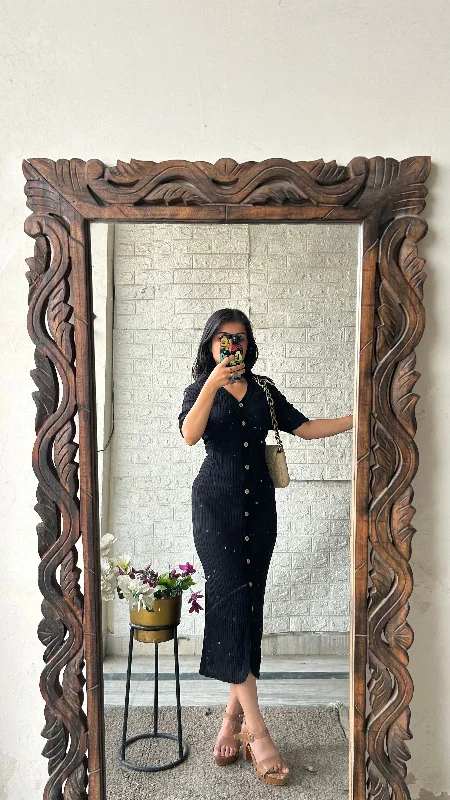 Bodycon dress for a bridal shower​Black beauty 38-44 bust/l:40