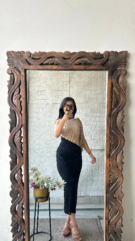 Bodycon dress with a bow accent​Classyy dress 32-36 bust/l:45