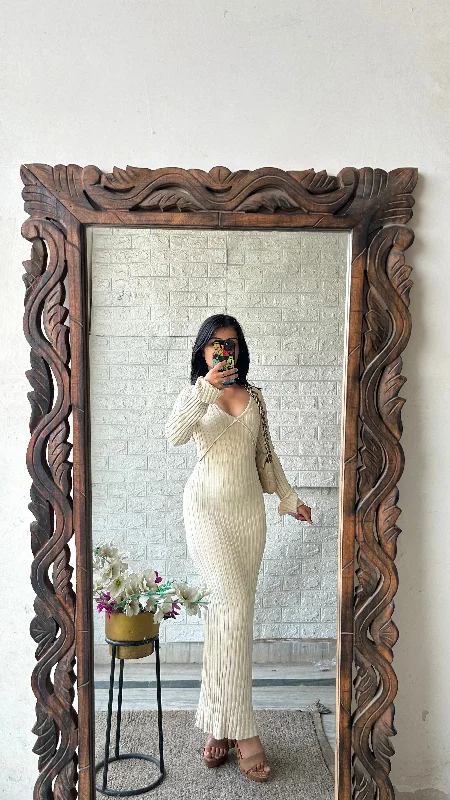 Bodycon dress with a zipper detail​Cute dress 32-33 bust/l:35