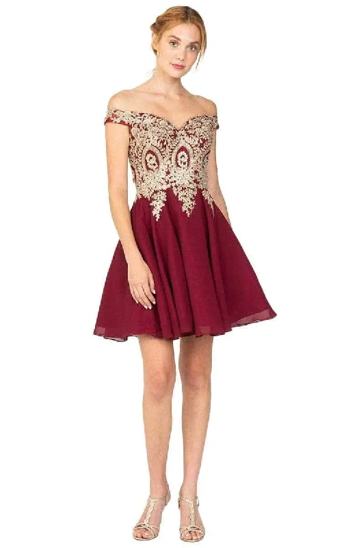 Metallic cocktail dresses with a halter neck for a glamorous occasionEureka Fashion - Off Shoulder A-Line Cocktail Dress 8733 Metallic cocktail dresses with a halter neck for a glamorous occasionEureka Fashion - Off Shoulder A-Line Cocktail Dress 8733
