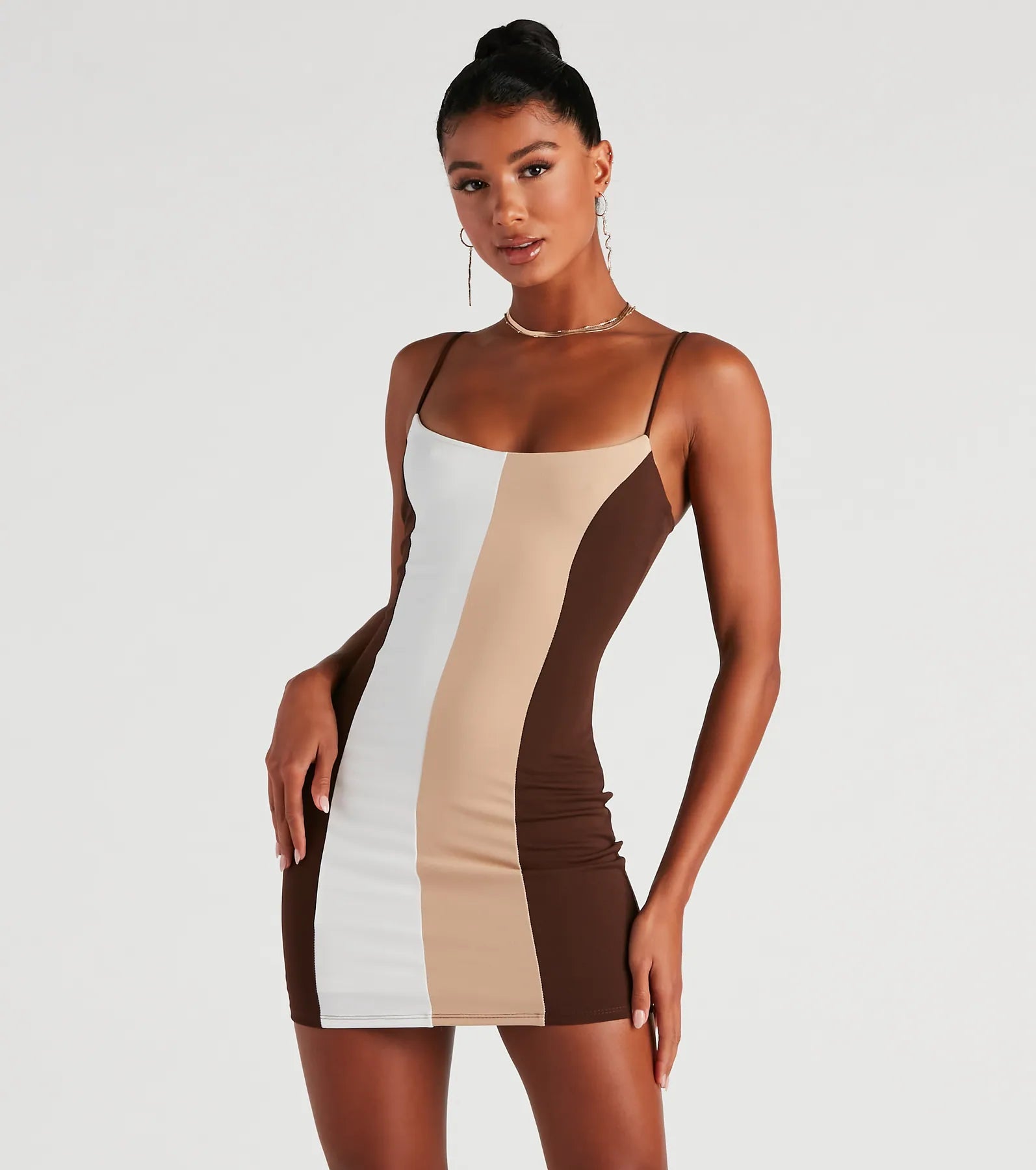 Bodycon dress with a flared skirt for a unique silhouetteFalling For Color Block Crepe Dress Bodycon dress with a flared skirt for a unique silhouetteFalling For Color Block Crepe Dress