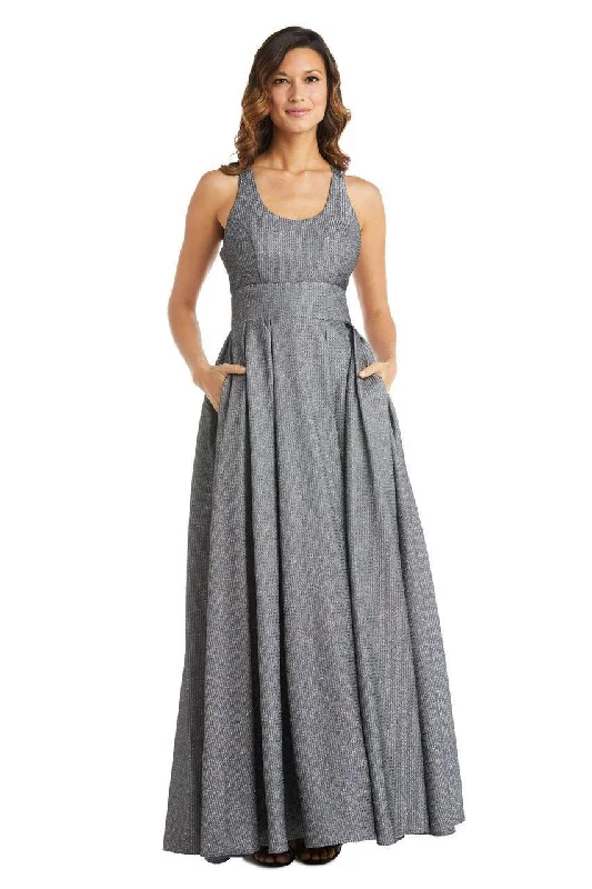 Mini bodycon dress for a night out on the townMorgan & Co 12774 Prom Long Metallic Ballgown Mini bodycon dress for a night out on the townMorgan & Co 12774 Prom Long Metallic Ballgown
