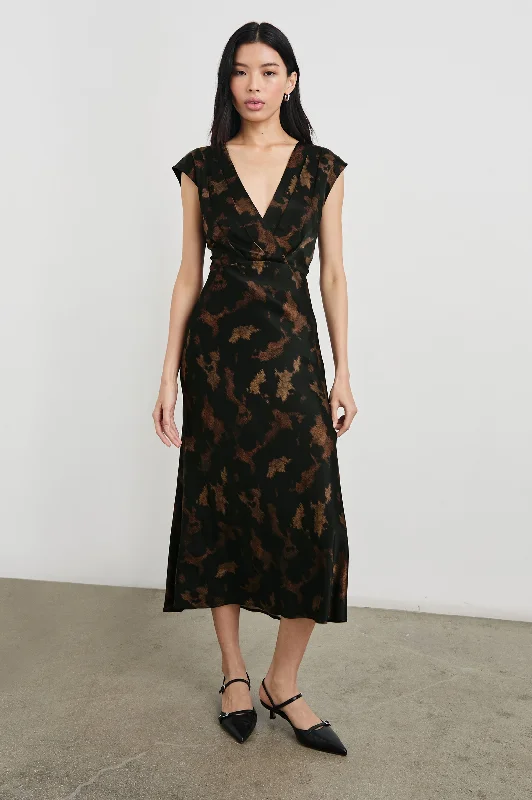 Wedding guest dresses with ruched bodices and spaghetti strapsODELLA DRESS - DIFFUSED SANDSTONE Wedding guest dresses with ruched bodices and spaghetti strapsODELLA DRESS - DIFFUSED SANDSTONE