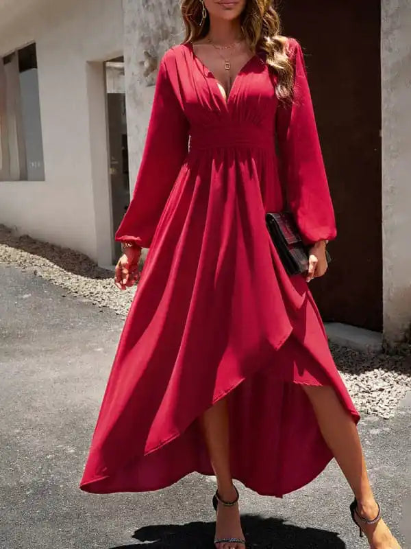 Satin cocktail dresses with a high - low hem for a modern touchSlim waist V-neck sexy dress with big swing Satin cocktail dresses with a high - low hem for a modern touchSlim waist V-neck sexy dress with big swing