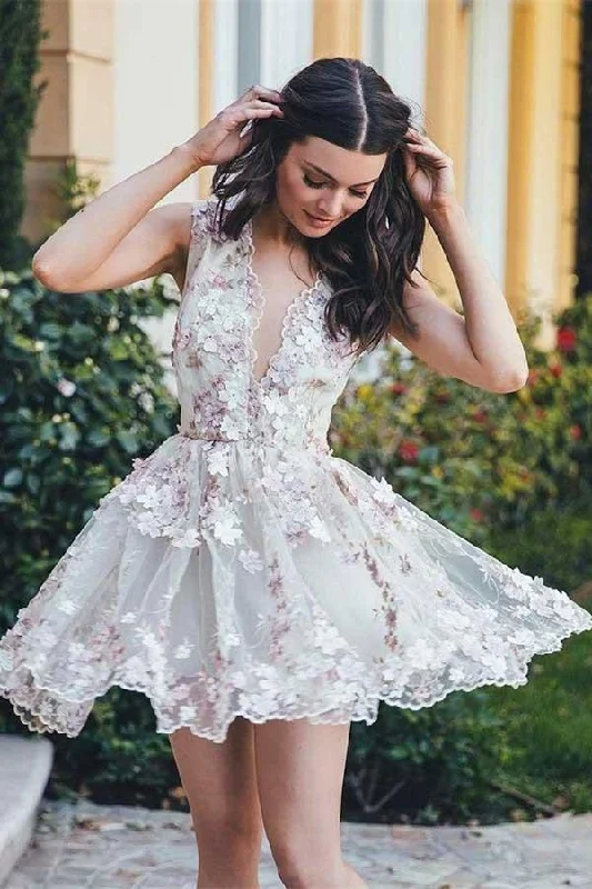 Tulle party dresses with a fairy - tale charm for formal occasionsSleeveless Elegant Short Flowers A-line Homecoming Dress Party Dress PD065 Tulle party dresses with a fairy - tale charm for formal occasionsSleeveless Elegant Short Flowers A-line Homecoming Dress Party Dress PD065