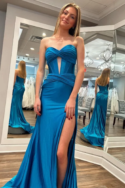 Prom dresses with ruched bodices and organza sleeves for a romantic lookSparkly Mermaid Dark Blue Corset Prom Dress with Slit Prom dresses with ruched bodices and organza sleeves for a romantic lookSparkly Mermaid Dark Blue Corset Prom Dress with Slit