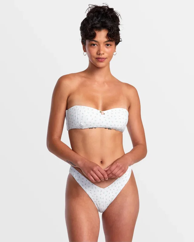 Plus Size Women's Floral - Embroidery Swim Tops in Cream for a Delicate and Elegant AppearancePointe Sweetheart Bandeau Bikini Top Plus Size Women's Floral - Embroidery Swim Tops in Cream for a Delicate and Elegant AppearancePointe Sweetheart Bandeau Bikini Top